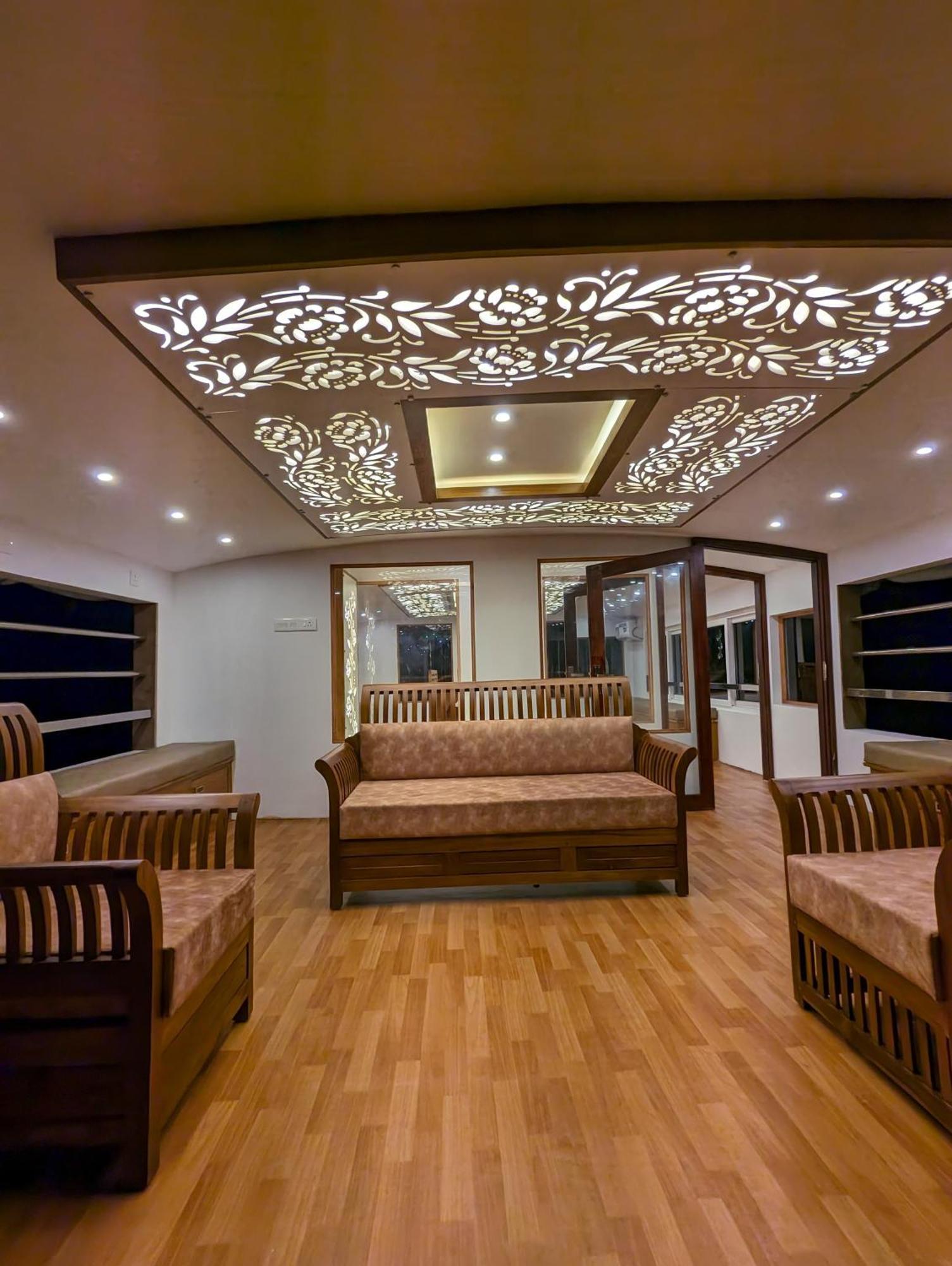 Grand Villa Houseboat Kumarakom Luaran gambar