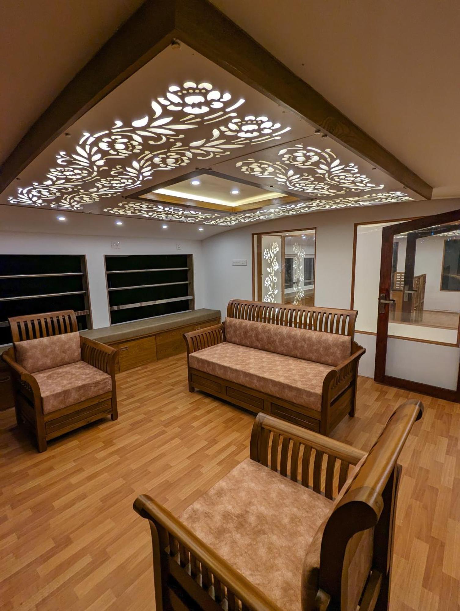 Grand Villa Houseboat Kumarakom Luaran gambar