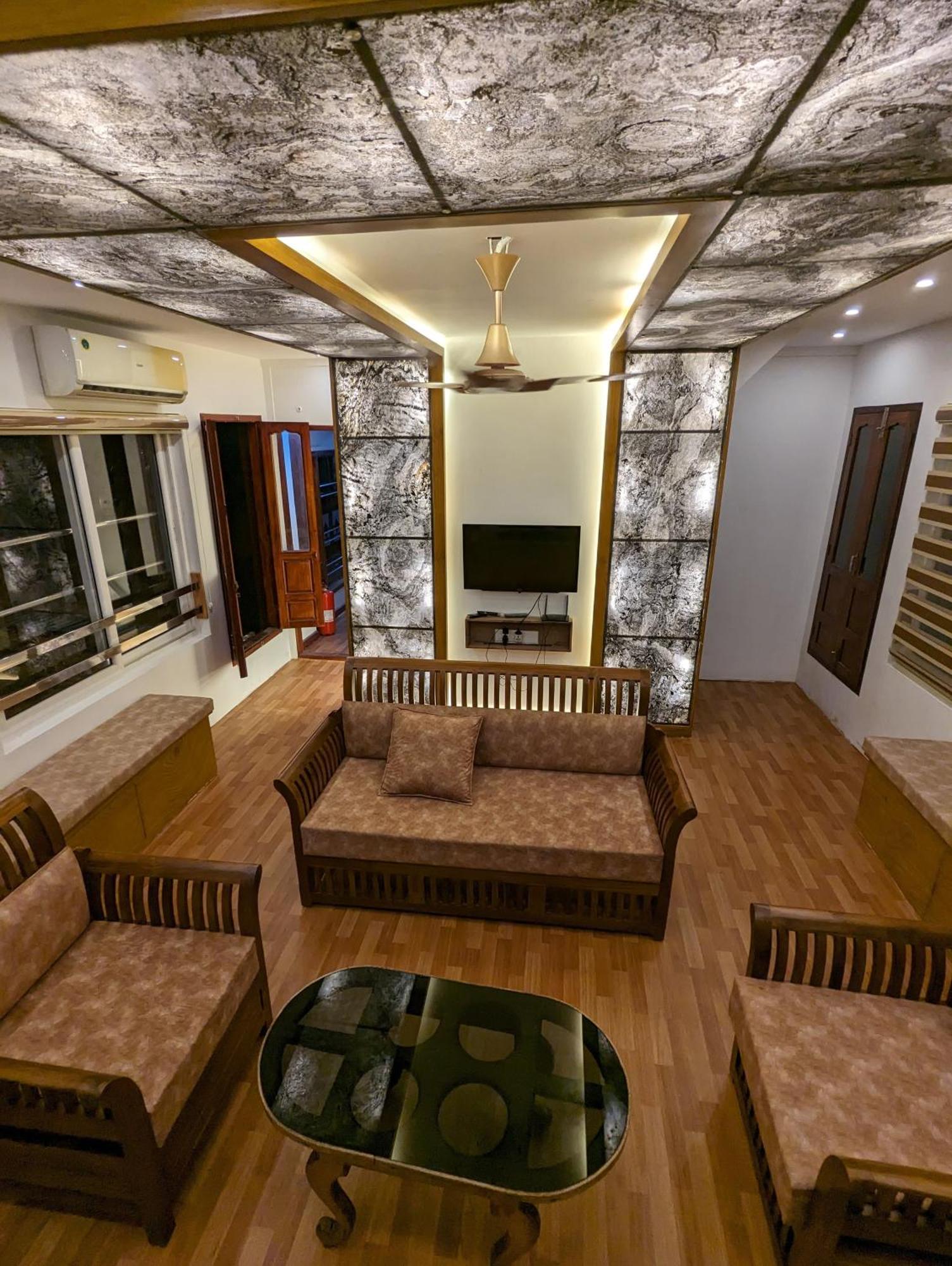 Grand Villa Houseboat Kumarakom Luaran gambar