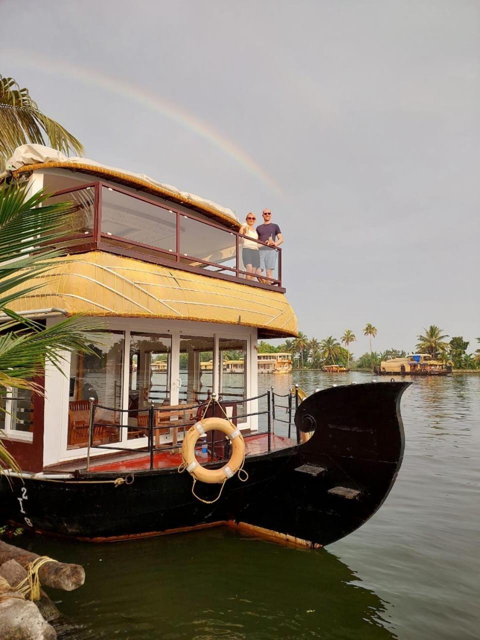 Grand Villa Houseboat Kumarakom Luaran gambar